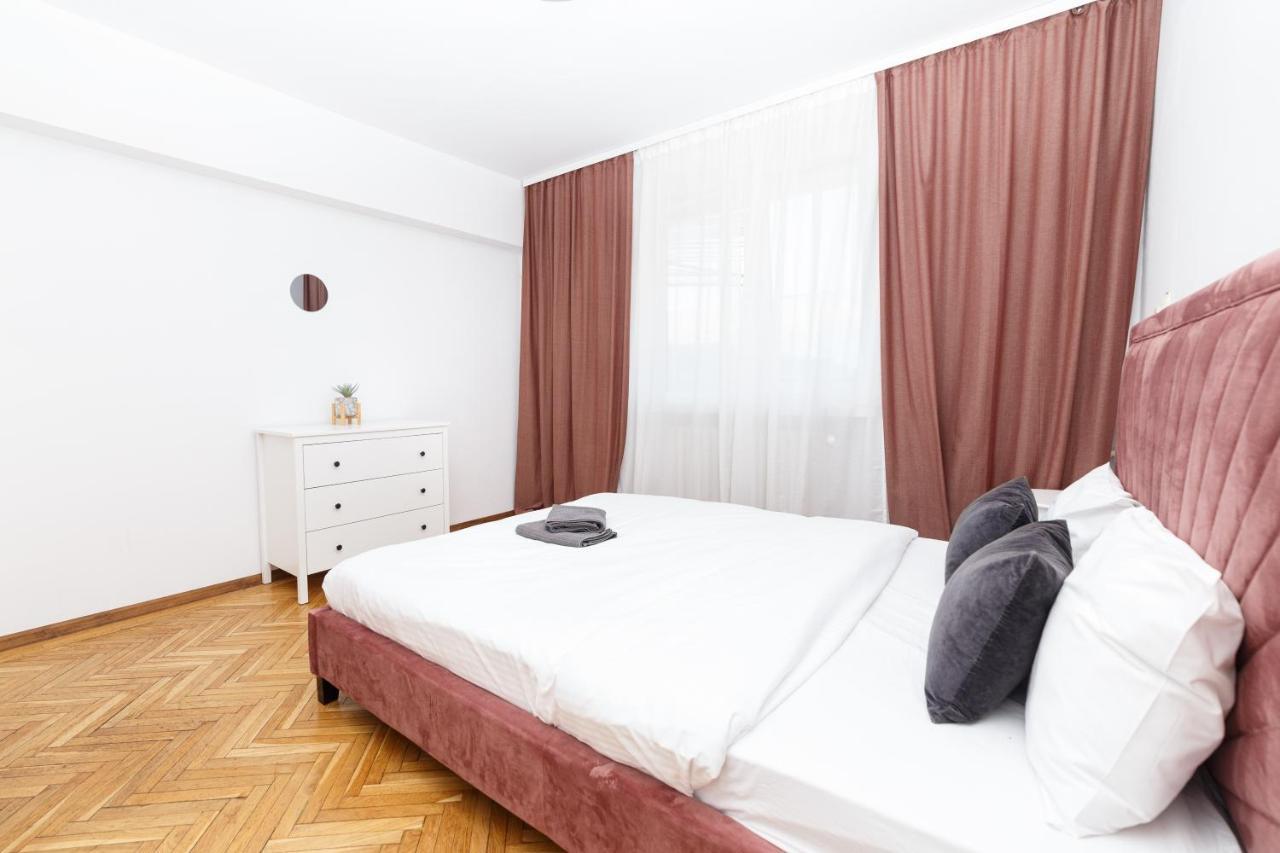 Color Ap Calea Victoriei 12C Apartment Bucharest Exterior photo